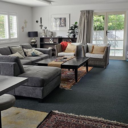 Magnolia House Lägenhet Featherston Exteriör bild