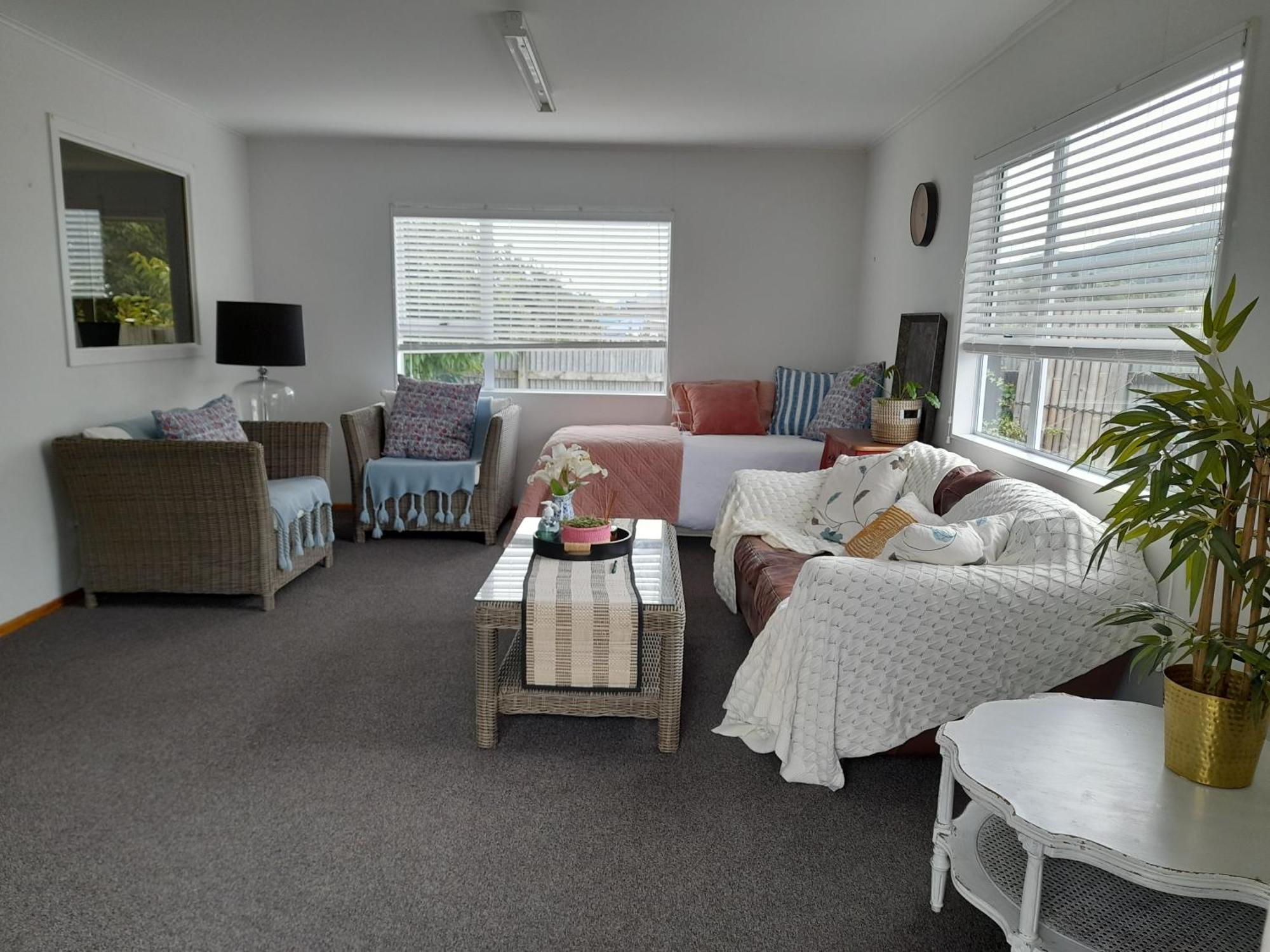 Magnolia House Lägenhet Featherston Exteriör bild